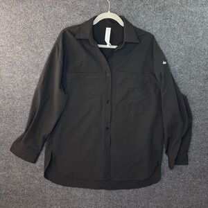 (SOLD) Alo Yoga women’s “Dreamscape” button-down overshirt